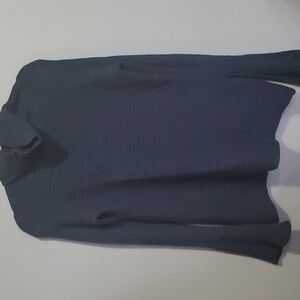 Motive sweater size medium